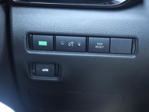 Used 2020 Nissan Sentra SR image 30