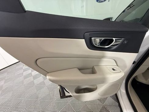 Used 2020 Volvo XC60 T5 Inscription w/ Protection Package FWD image 29