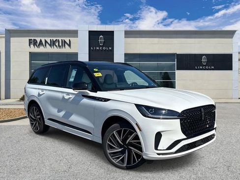New 2026 Lincoln Aviator Black Label w/ Black Label Special Edition AWD/4WD image 1