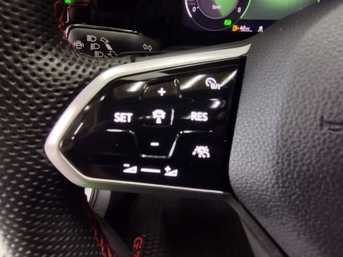 Certified 2022 Volkswagen GTI SE image 26