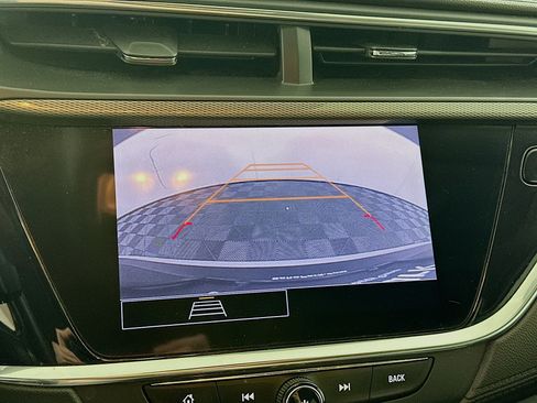 Used 2022 Buick Encore GX Select w/ Experience Buick Package FWD image 23