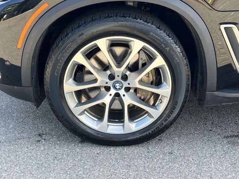 Used 2023 BMW X5 xDrive45e image 9