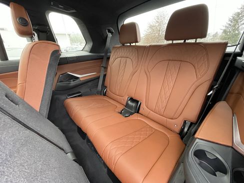 Certified 2025 BMW X7 M60i w/ Executive Package image 19