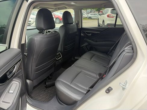 Used 2024 Subaru Outback Limited AWD/4WD image 9