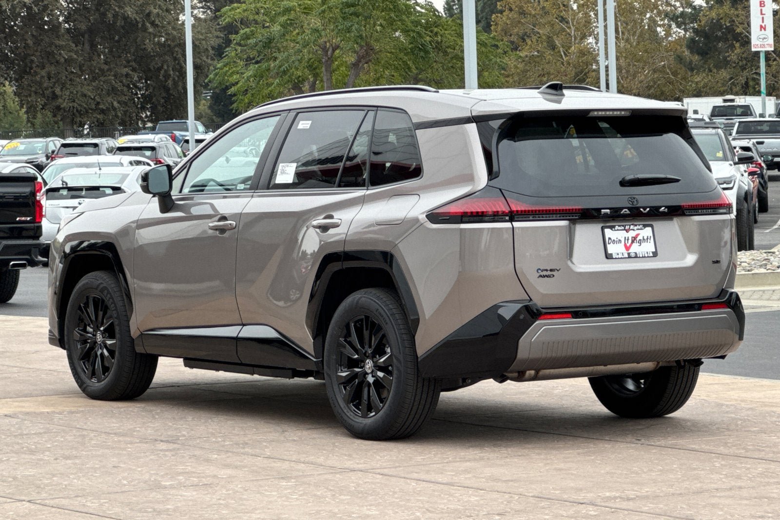 New 2026 Toyota RAV4 SE w/ Illumination Package (TMS) AWD/4WD image 6