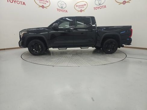 Used 2025 Toyota Tundra SR5 w/ SR5 Premium Package AWD/4WD image 5