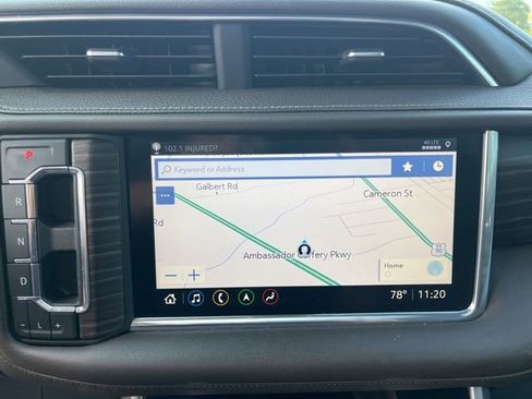 Used 2021 GMC Yukon XL Denali w/ Denali Premium Package image 25