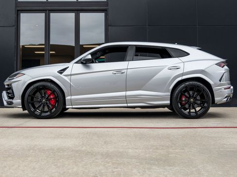 Used 2020 Lamborghini Urus image 9