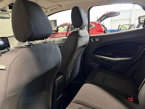 Used 2020 Ford EcoSport SE w/ SE Convenience Package image 16