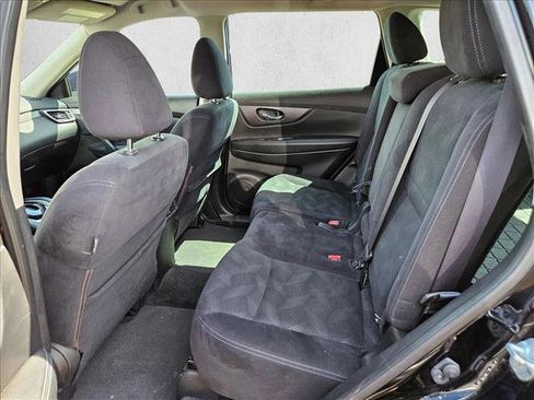 Used 2016 Nissan Rogue S FWD image 15