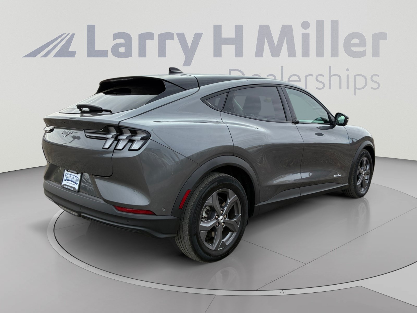 Used 2023 Ford Mustang Mach-E Select w/ Comfort Package Lite AWD/4WD image 5