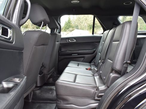 Used 2017 Ford Explorer 4WD Police Interceptor image 24