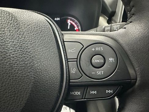 Used 2025 Toyota RAV4 XLE image 20