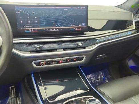 Used 2024 BMW X7 xDrive40i w/ Executive Package AWD/4WD image 46