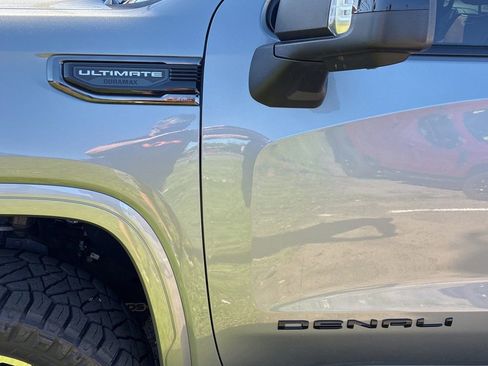 Used 2025 GMC Sierra 1500 Denali Ultimate AWD/4WD image 5