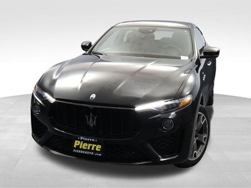 Used 2023 Maserati Levante Modena image 2