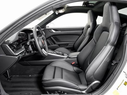 Used 2025 Porsche 911 Carrera 4 GTS image 6