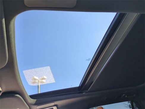 Certified 2023 Ford Expedition Max Platinum image 20