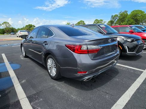 Used 2016 Lexus ES 350 w/ Premium Package w/Wood Trim FWD image 15