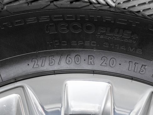 Used 2025 Chevrolet Suburban Premier image 37