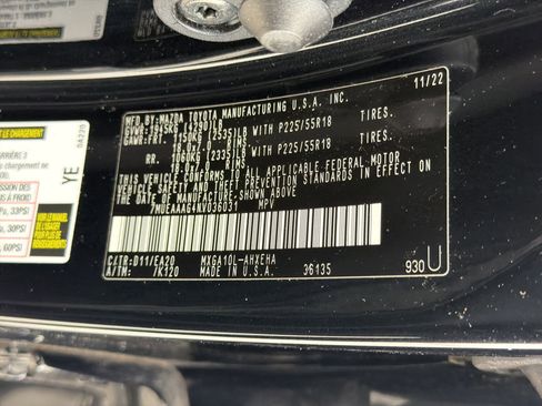 Used 2022 Toyota Corolla Cross XLE FWD image 18