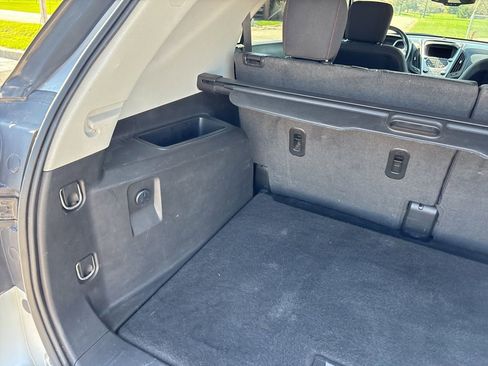 Used 2015 Chevrolet Equinox LT w/ Safety Package image 9