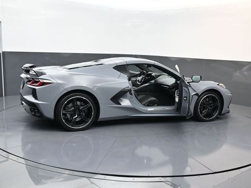 Used 2024 Chevrolet Corvette Stingray Coupe w/ Z51 Performance Package image 22