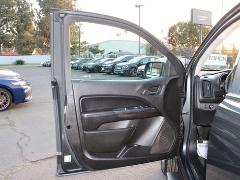 Used 2016 GMC Canyon SLT w/ Driver Alert Package image 7