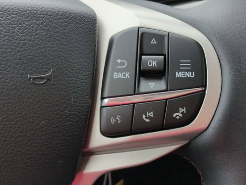 New 2026 Ford Explorer Active RWD image 28