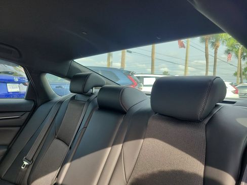 Used 2022 Honda Accord Sport image 15