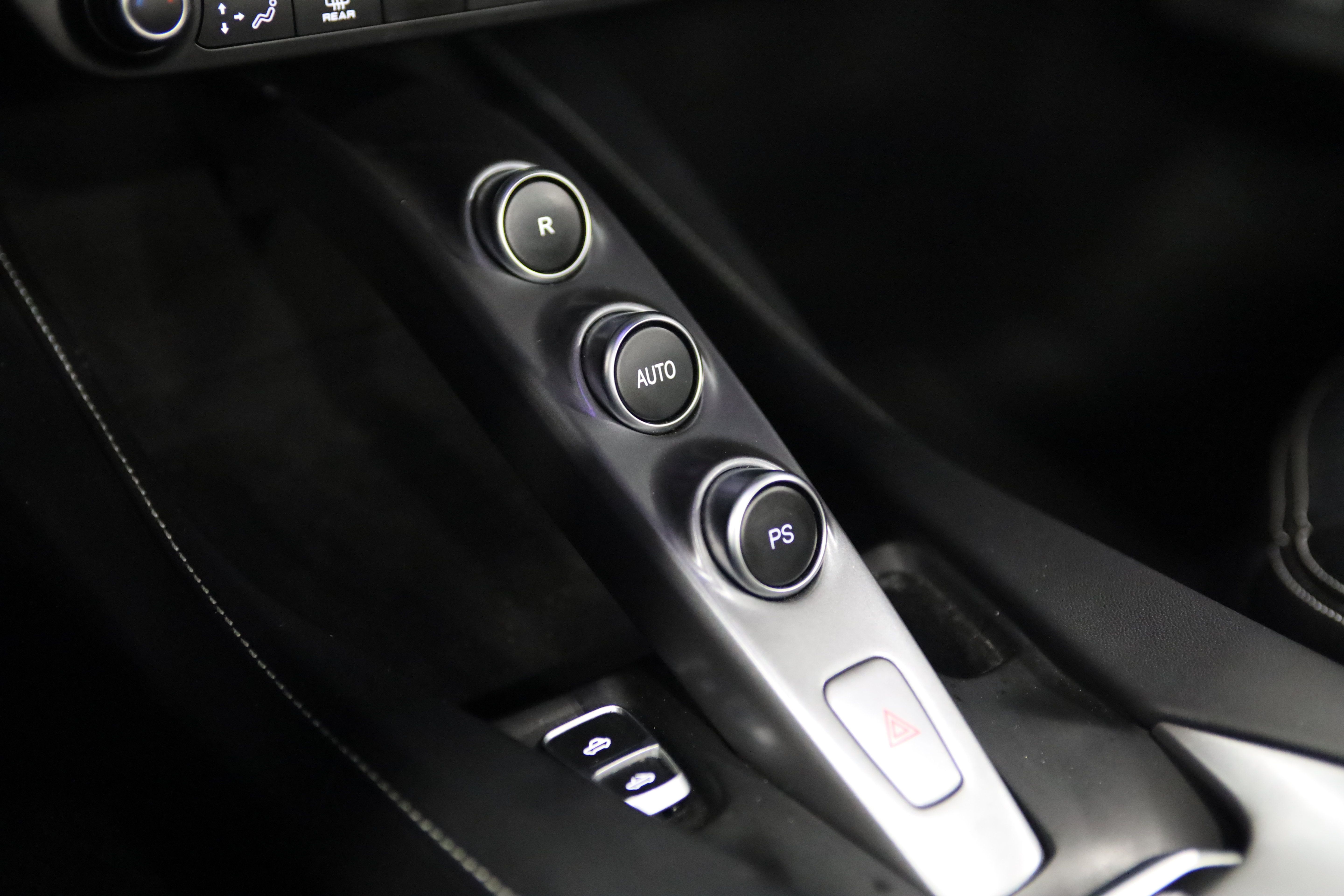 Used 2022 Ferrari Portofino M RWD image 30