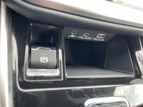 Certified 2024 Subaru Legacy Limited AWD/4WD image 21