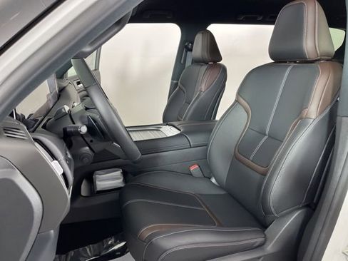 New 2026 Nissan Armada SL w/ Captain's Chari Seat Package RWD image 19