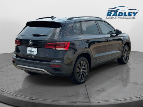 Certified 2024 Volkswagen Taos S FWD image 2