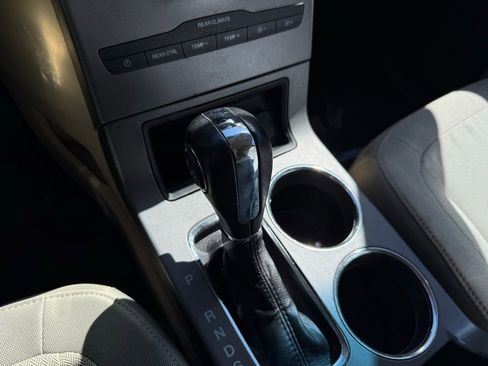 Used 2018 Ford Flex SE image 20