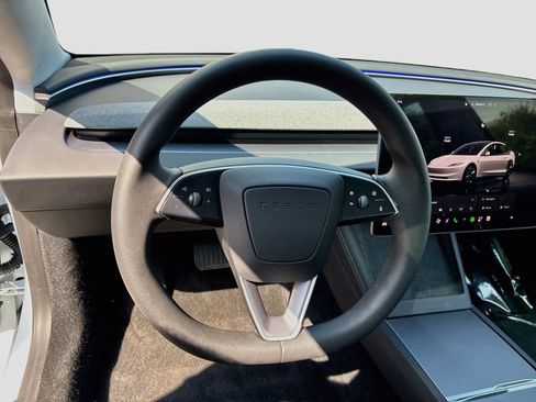 Used 2025 Tesla Model 3 Long Range RWD image 11