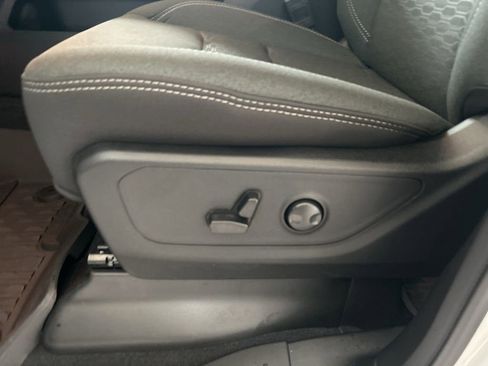 Used 2025 RAM 1500 Big Horn image 44