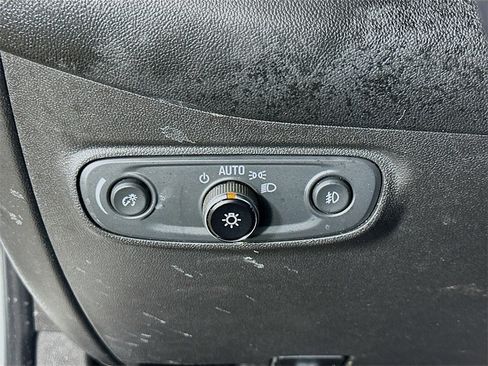 Used 2021 Chevrolet Equinox Premier image 21