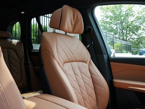 New 2026 BMW X5 xDrive40i w/ Executive Package image 16