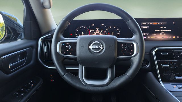 Used 2025 Nissan Armada SV AWD/4WD image 23