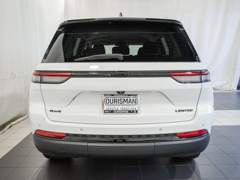Certified 2023 Jeep Grand Cherokee Limited w/ Black Appearance Package AWD/4WD image 5