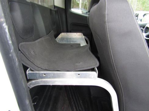 Used 2022 Chevrolet Colorado LT w/ Fleet Safety Package image 33