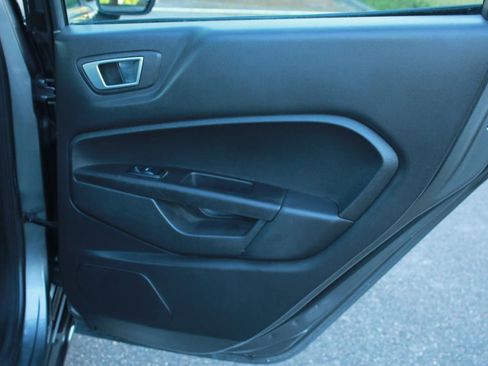 Used 2014 Ford Fiesta SE w/ Equipment Group 201A FWD image 20