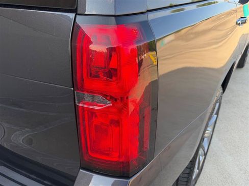 Used 2015 Chevrolet Tahoe LTZ AWD/4WD image 22