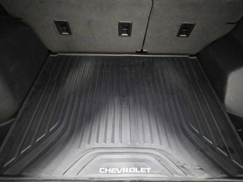 Used 2020 Chevrolet Equinox LT w/ Driver Convenience Package FWD image 38