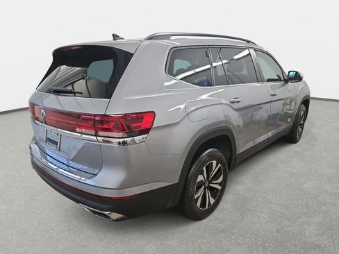 New 2026 Volkswagen Atlas SE image 4