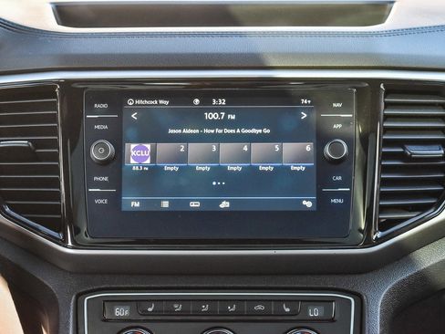 Used 2020 Volkswagen Atlas Cross Sport SEL image 14