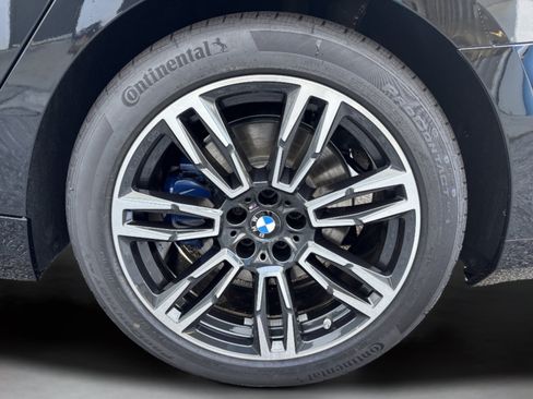 Used 2027 BMW 530i w/ M Sport Package RWD image 32