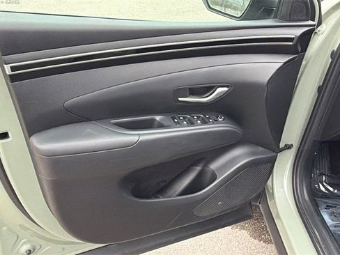 Used 2024 Hyundai Santa Cruz SE image 13