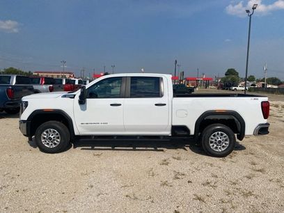 New 2026 GMC Sierra 2500 Pro w/ Convenience Package